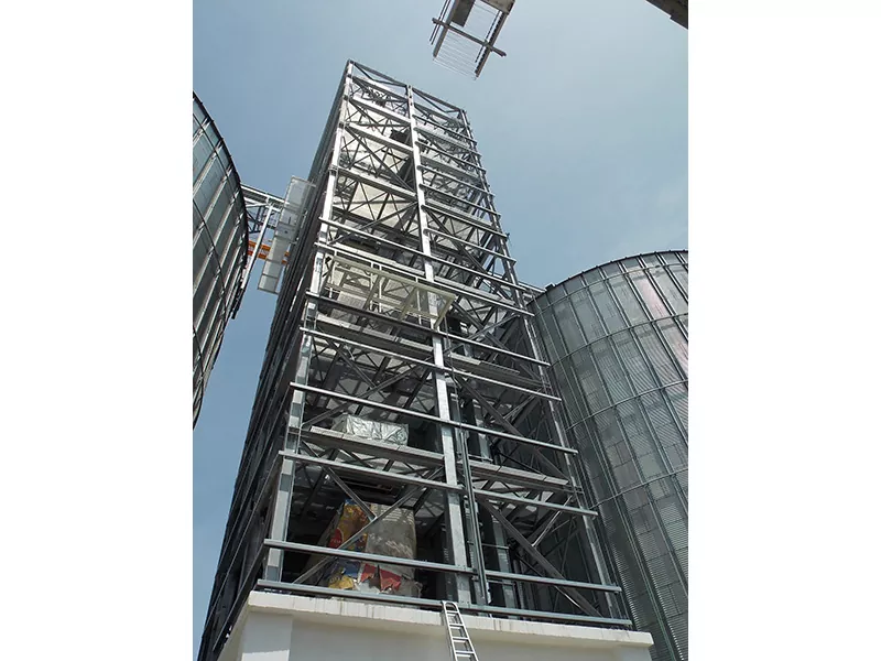 Steel Tower имараты